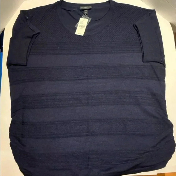 18/20 Lane Bryant Short Sleeve Womens Blue Sweater Round Neck W/Ruched Sides Top - Picture 3 of 7